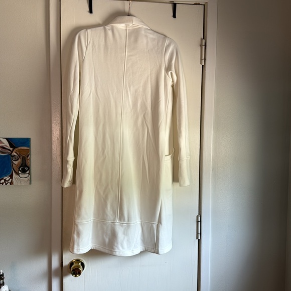 NWOT Small structured white cardigan - Picture 5 of 5